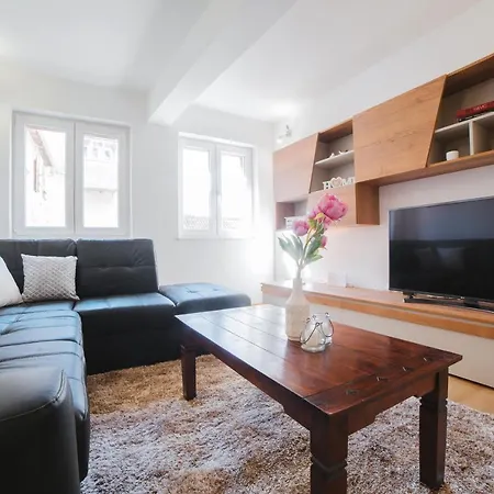 Apartman Center Lux 